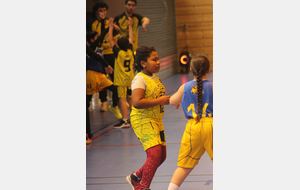 65e4d9681509e_BCTMU92GARGELESGONESSE1.JPG